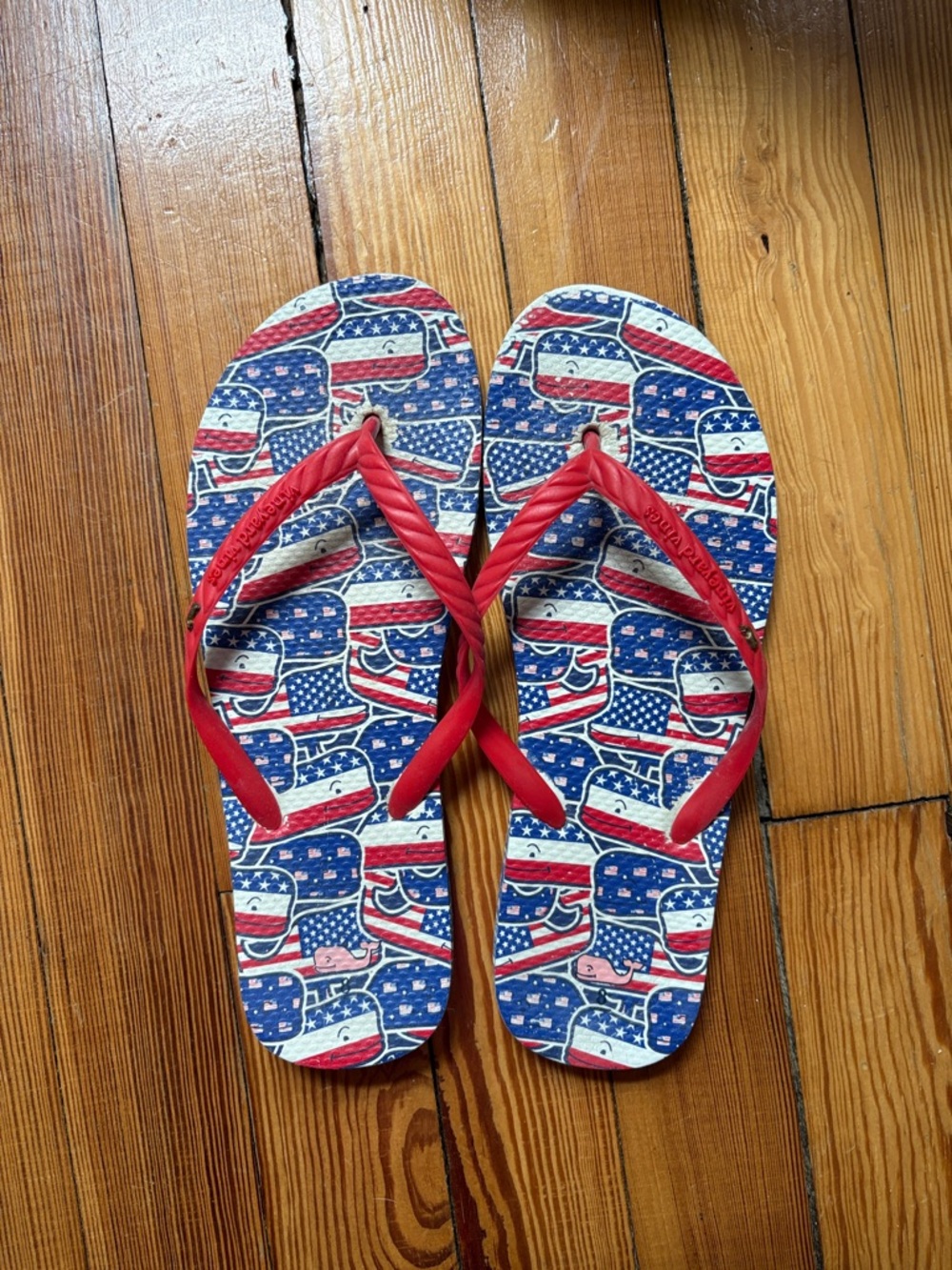 Vineyard Vines Women's Whaley USA Printed Flip Flops